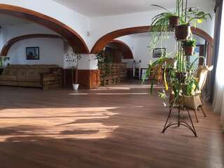 Мини-отель Crazy Horse Алматы-5